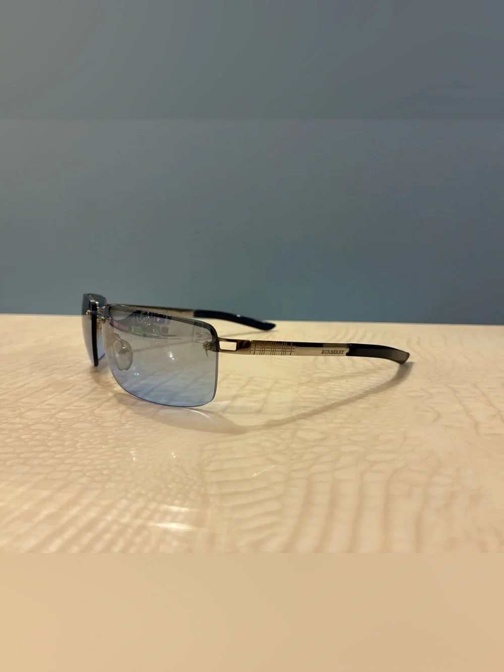 Burberry Men's Blue Gradient Rimless Sunglasses